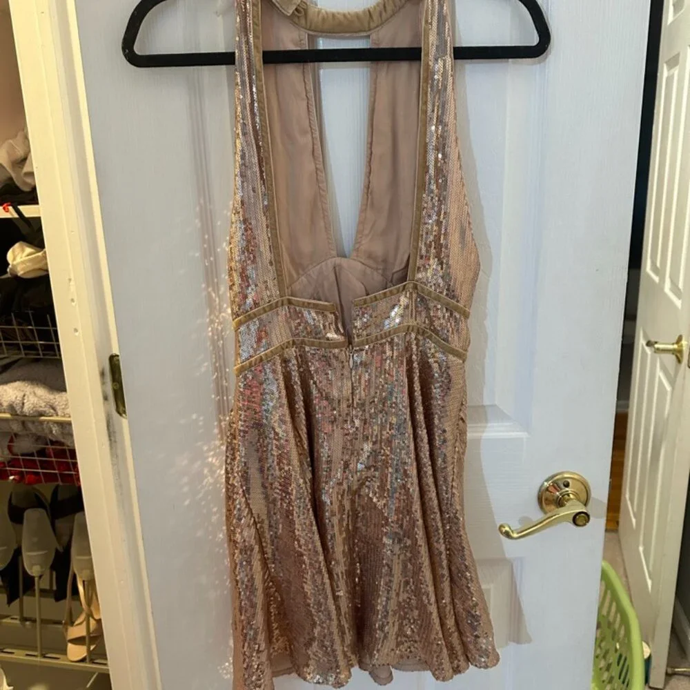 Free People Dress Womens Gold Sequined Velvet Dee Cut Neck & Back - Picture 3 of 3